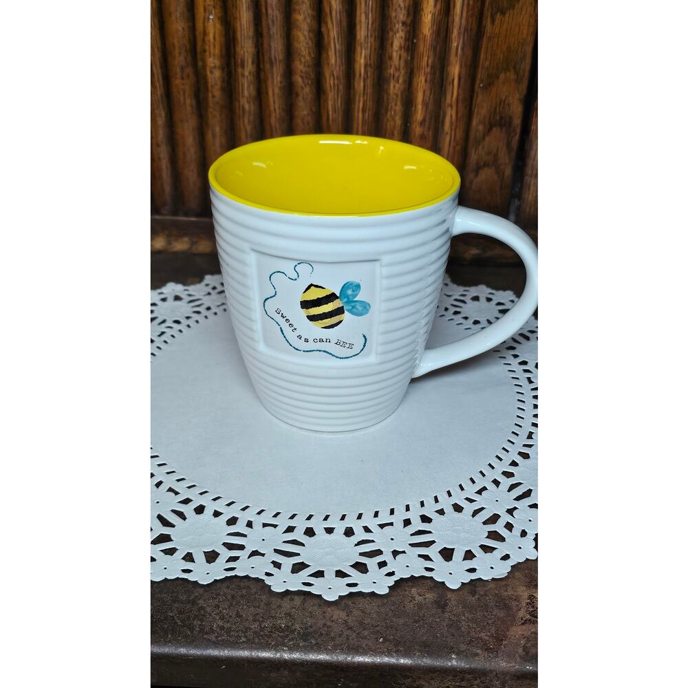 The Old Pottery Company Sweet As Can Bee Ceramic Mug White Yellow Ribbed Large
